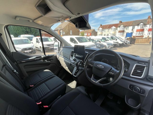 Ford Transit Custom 2.0 300 Ecoblue Limited Panel Van ML71VUE White #3
