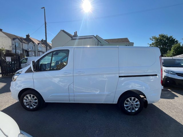 Ford Transit Custom 2.0 300 Ecoblue Limited Panel Van White #5