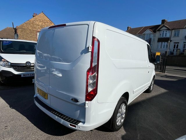 Ford Transit Custom 2.0 300 Ecoblue Limited Panel Van White #6