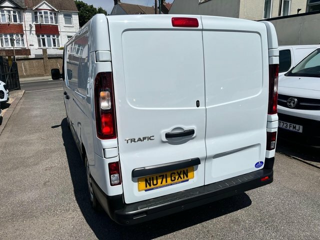 Renault Trafic 2.0 Dci Energy 30 Business Lwb Standard Roof Euro White #6