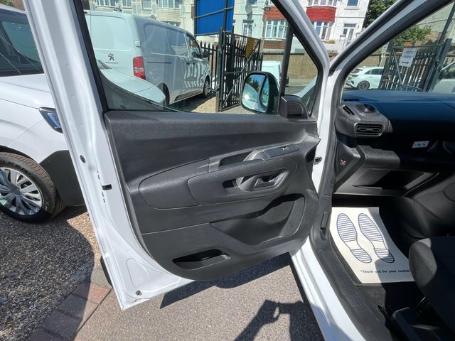Vauxhall Combo Combo Cargo 1.5 Turbo D 2300 Pro 100Ps L1 Euro 6  #24