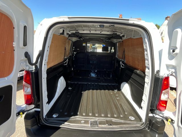 Vauxhall Combo Combo Cargo 1.5 Turbo D 2300 Pro 100Ps L1 Euro 6  #32