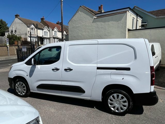 Vauxhall Combo Combo Cargo 1.5 Turbo D 2300 Pro 100Ps L1 Euro 6  #8
