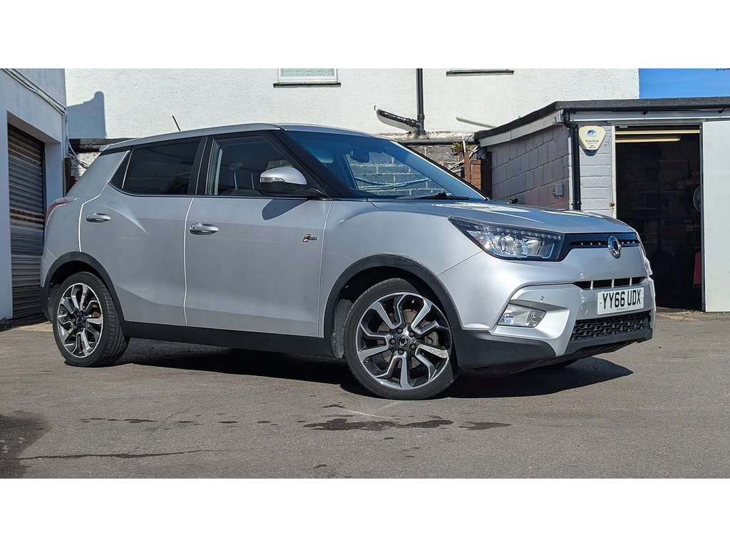 SsangYong Tivoli 1.6 E-xdi Elx Suv 4Wd Euro 6 115 Silver