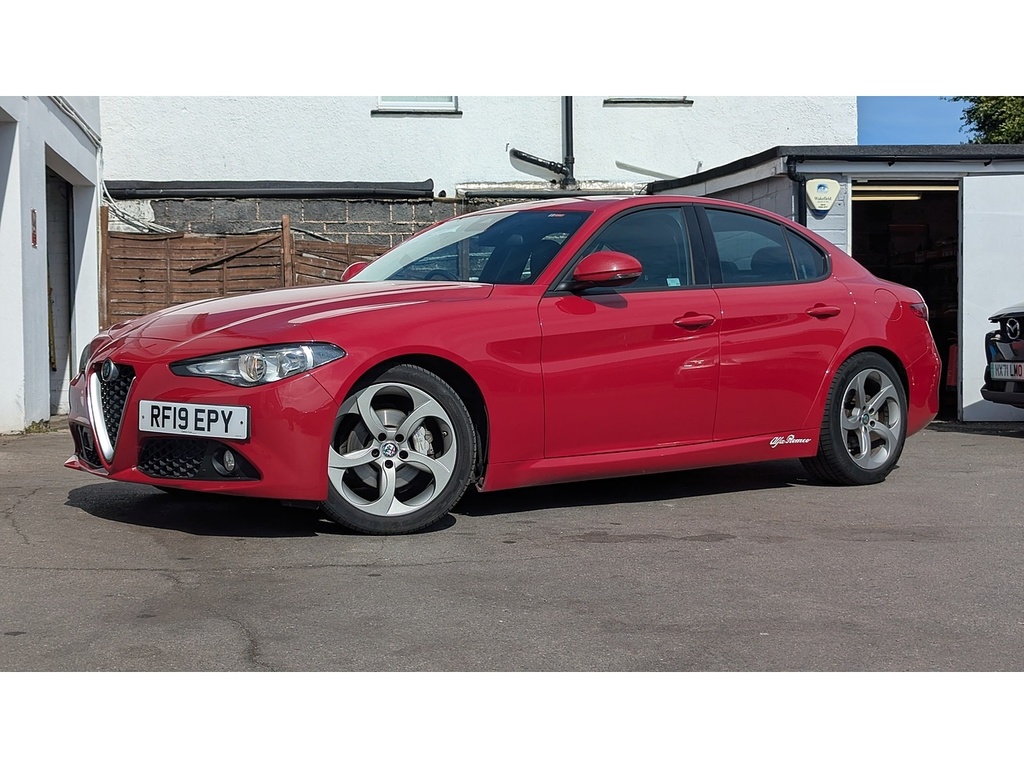 Alfa Romeo Giulia 2.2 Td Super Saloon Euro 6 Ss Red