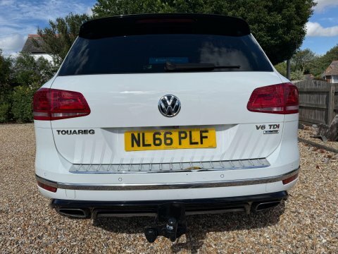 Volkswagen Touareg V6 R-line Plus Tdi Bluemotion Technology White #11