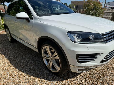 Volkswagen Touareg V6 R-line Plus Tdi Bluemotion Technology White #9