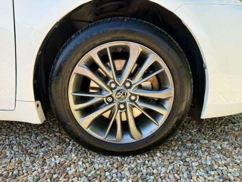 Toyota Avensis Grey #13