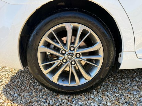 Toyota Avensis Grey #14