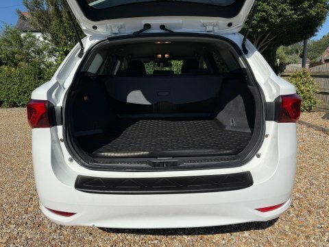 Toyota Avensis Grey #25