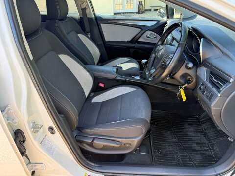 Toyota Avensis Grey #23