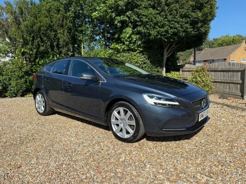 Volvo V40 2017 67 2.0 Blue #2
