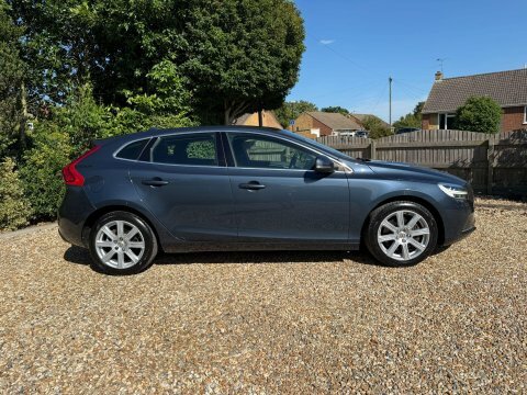 Volvo V40 2017 67 2.0 Blue #4