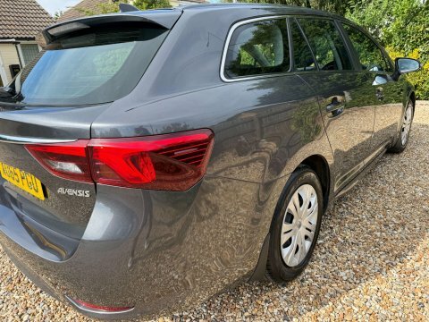 Toyota Avensis Business Edition Brown #8