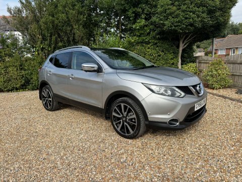 Nissan Qashqai 2016 66 1.6 Silver #2