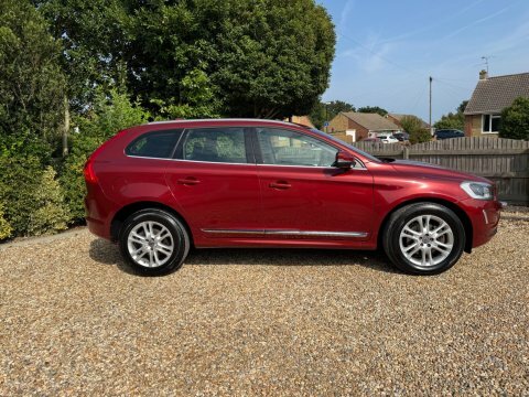 Volvo XC60 2016 16 2.4 Red #4