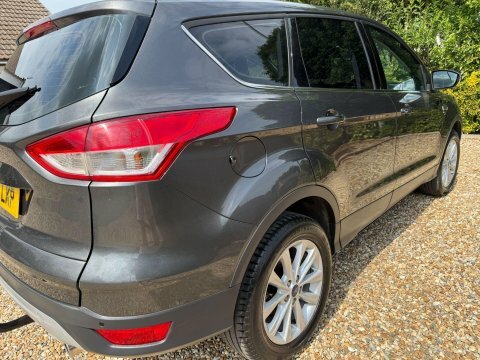 Ford Kuga 2.0 Zetec Tdci 148 Bhp Black #8