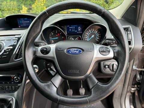 Ford Kuga 2.0 Zetec Tdci 148 Bhp Black #17