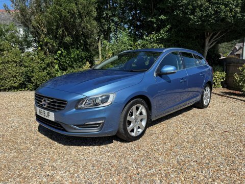Volvo V60 2014 14 2.0 Blue