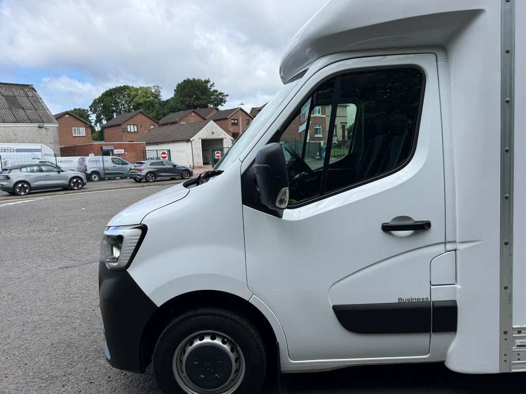 Renault Master Ll35 Business Loloader Luton Box Van MM23VOG White #4