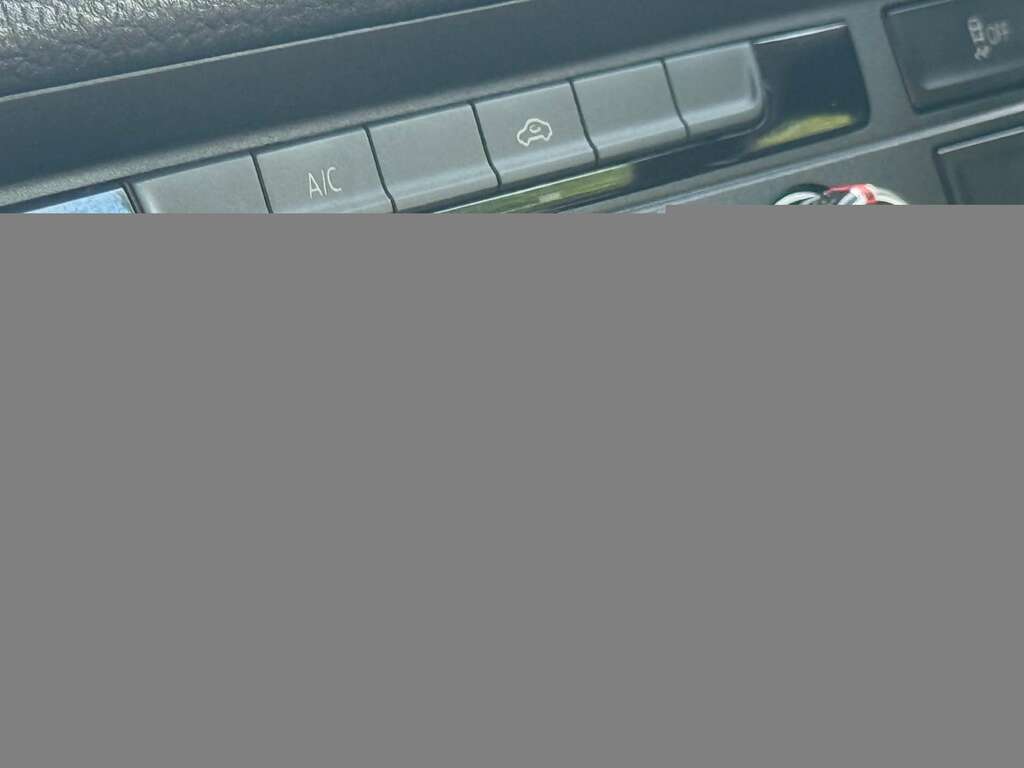 Volkswagen Crafter Cr35 Trendline 2.0 Tdi 140 Mwb L2h2 White #4