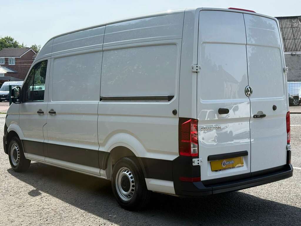 Volkswagen Crafter Cr35 Trendline 2.0 Tdi 140 Mwb L2h2 White