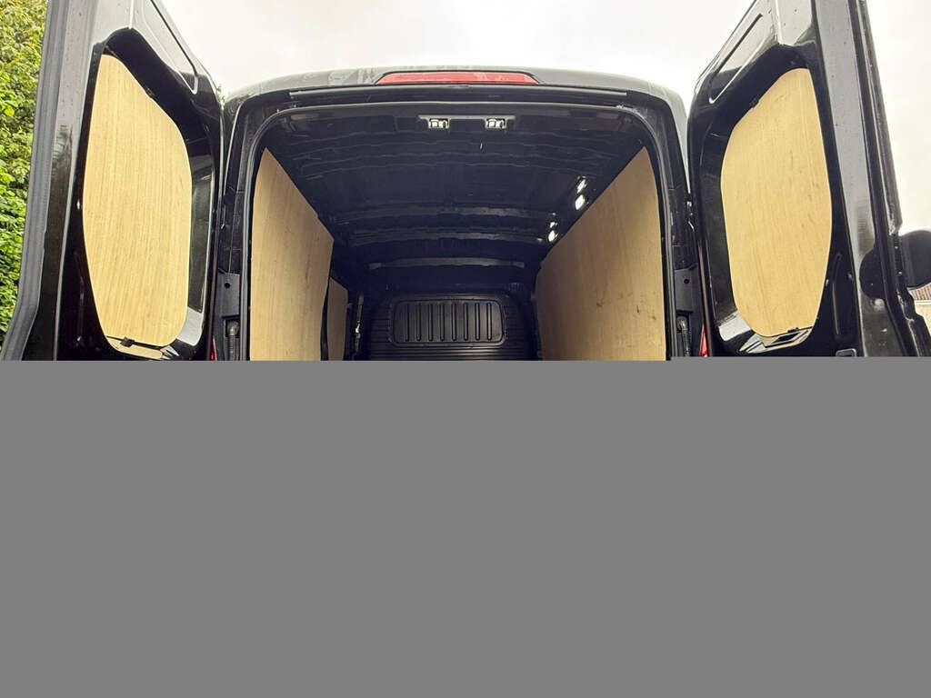 Maxus Deliver 9 2.0 145Ps L3h2 Choice Black #2