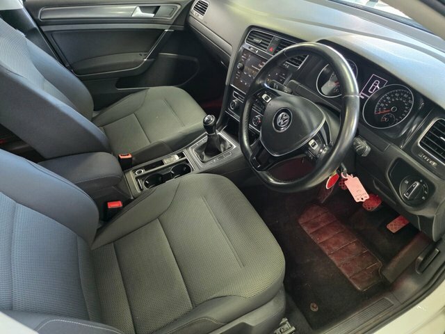 Volkswagen Golf Hatchback RE68MUU White #6
