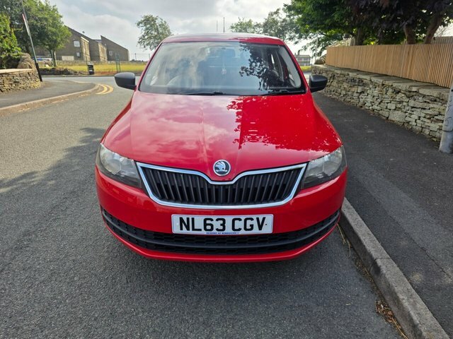 Skoda Rapid 1.6 Tdi Cr Elegance White #36