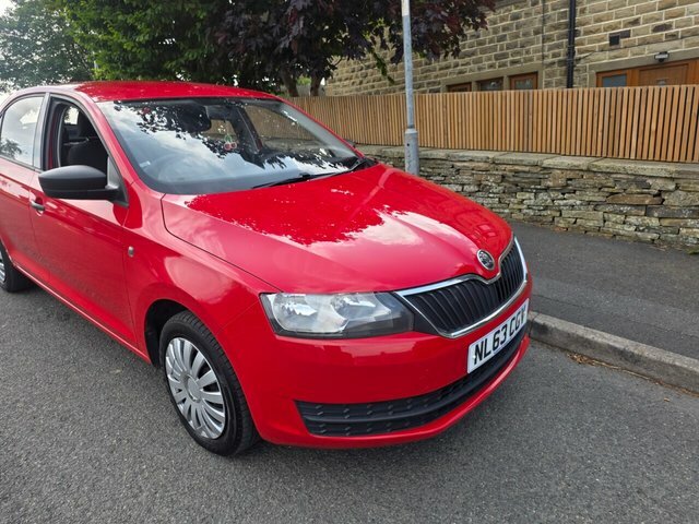 Skoda Rapid 1.6 Tdi Cr Elegance White #18