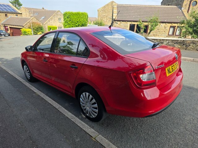Skoda Rapid Rapid S Tsi Red #4