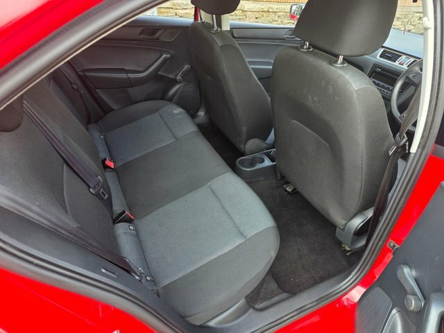 Skoda Rapid 1.6 Tdi Cr Elegance White #15