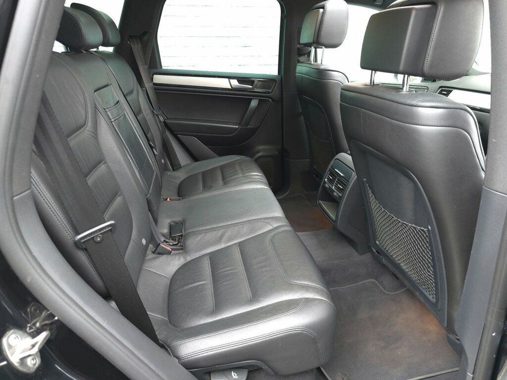 Volkswagen Touareg Suv Grey #14