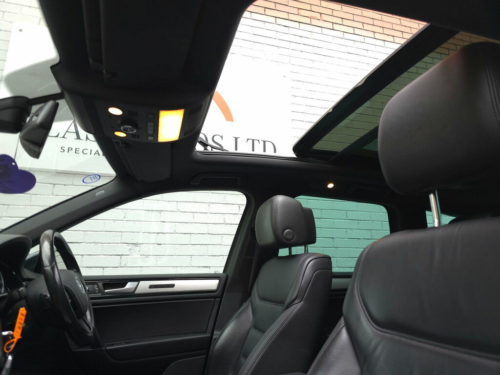 Volkswagen Touareg Suv Grey #30