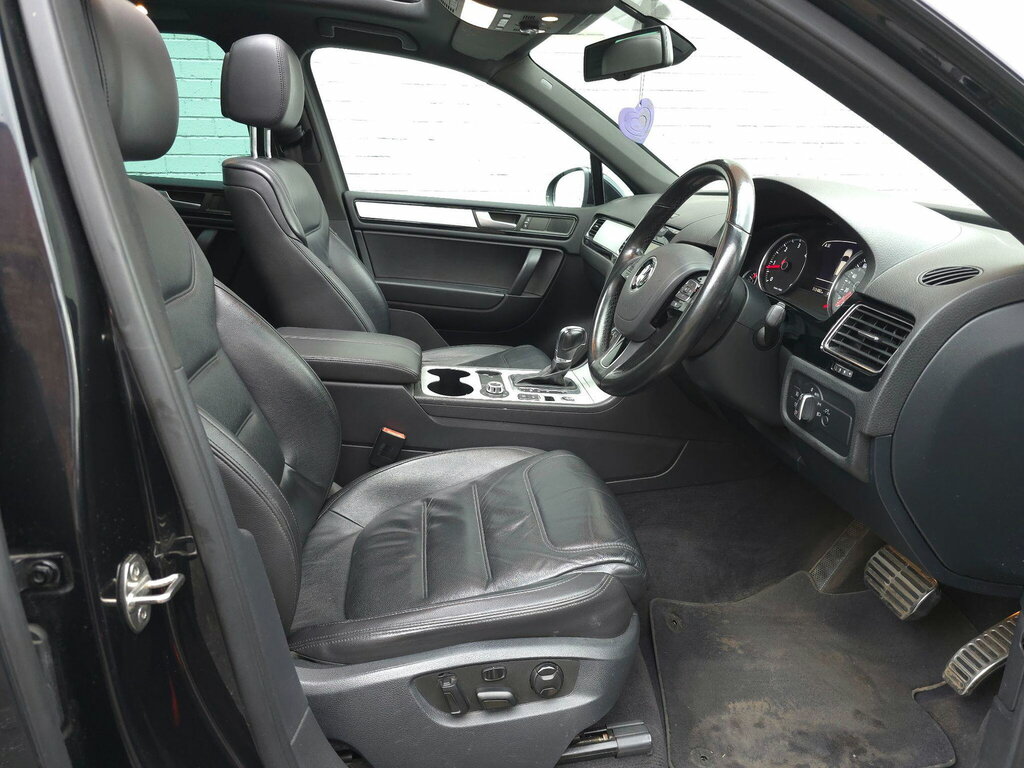 Volkswagen Touareg Suv Grey #13