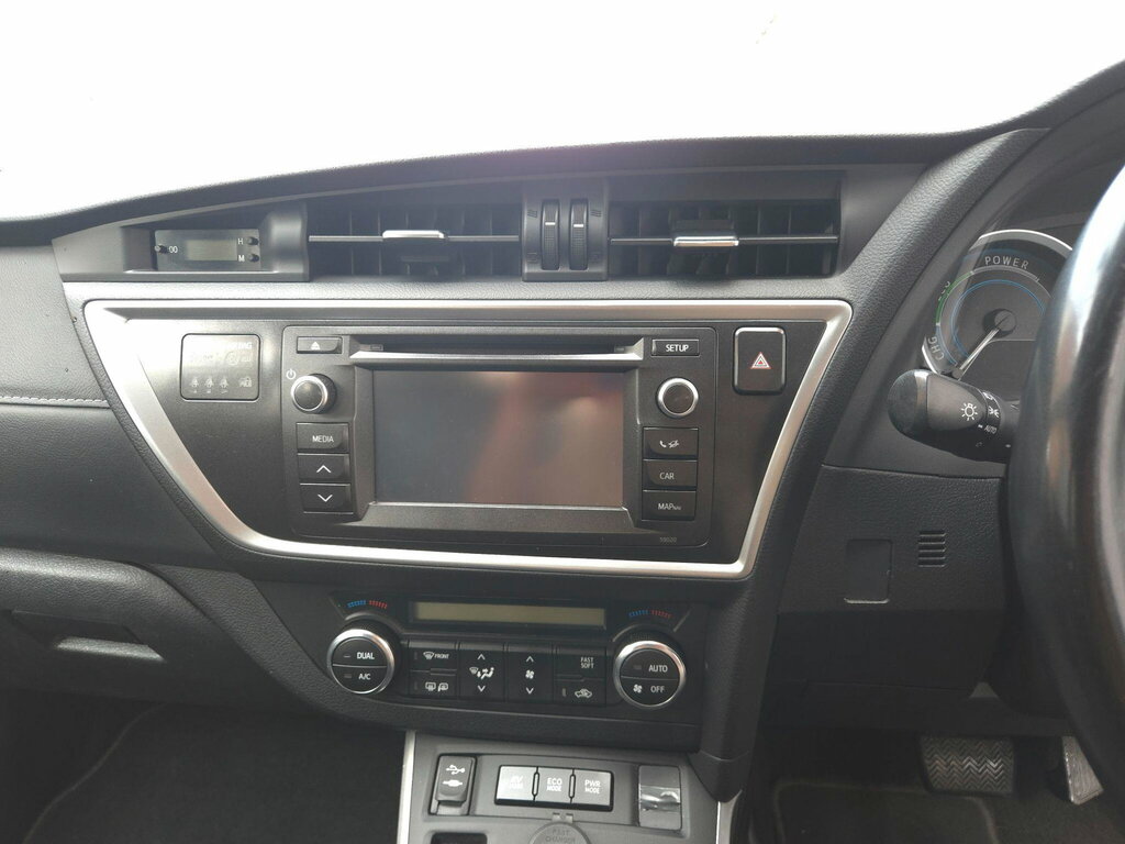 Toyota Auris Hatchback Blue #24