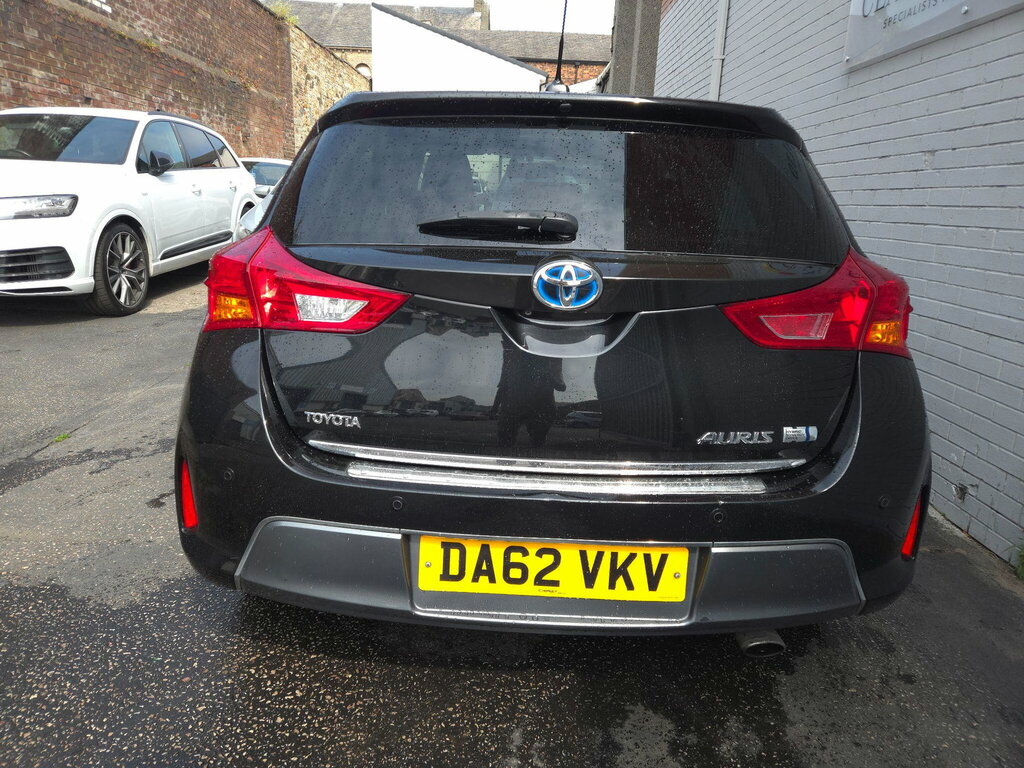 Toyota Auris Hatchback Blue #7