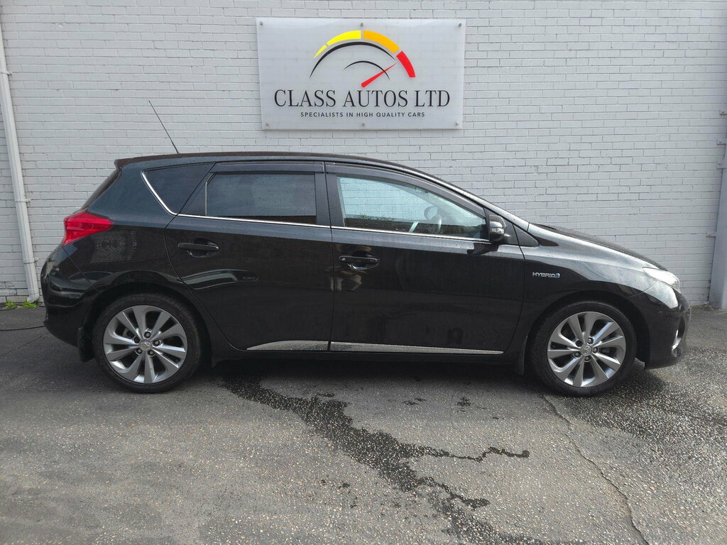Toyota Auris Hatchback Blue #8