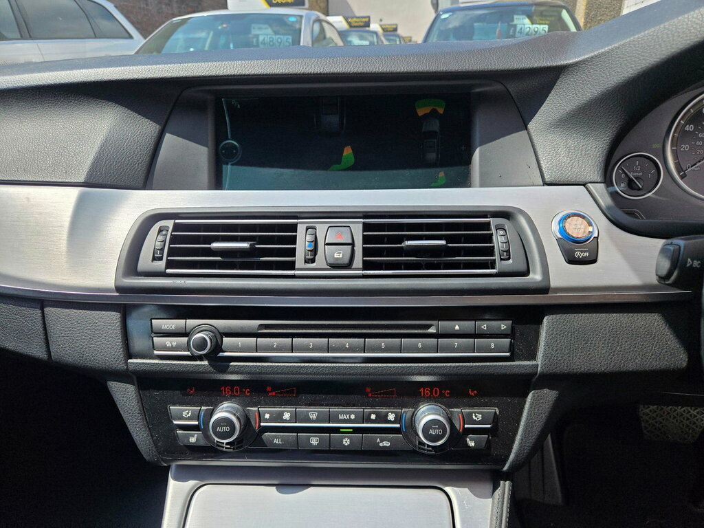 BMW 5 Series 2012 12 2.0 Brown #32