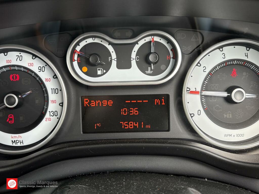 Fiat 500L Mpv Red #14