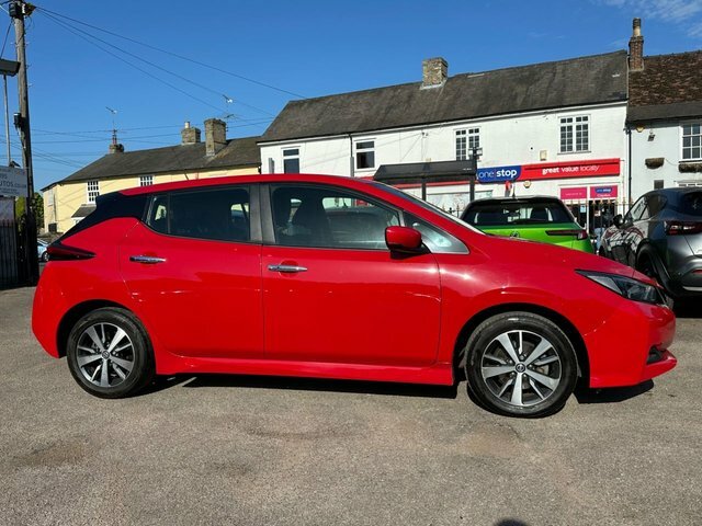 Nissan Leaf 40Kwh Acenta Hatchback 150 Red #3