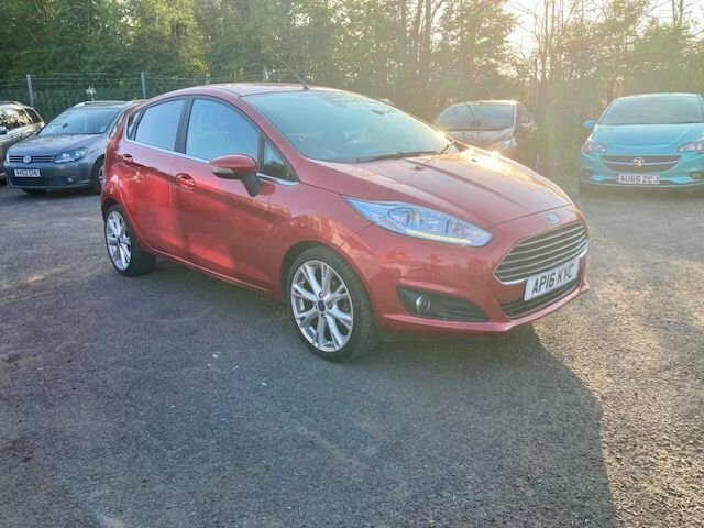 Ford Fiesta 1.0T Ecoboost Titanium Hatchback Red