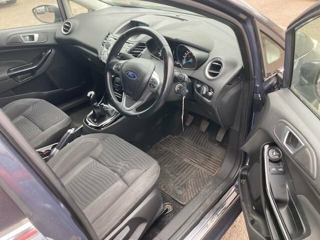 Ford Fiesta 1.0T Ecoboost Titanium Hatchback LP13KRX Grey #4