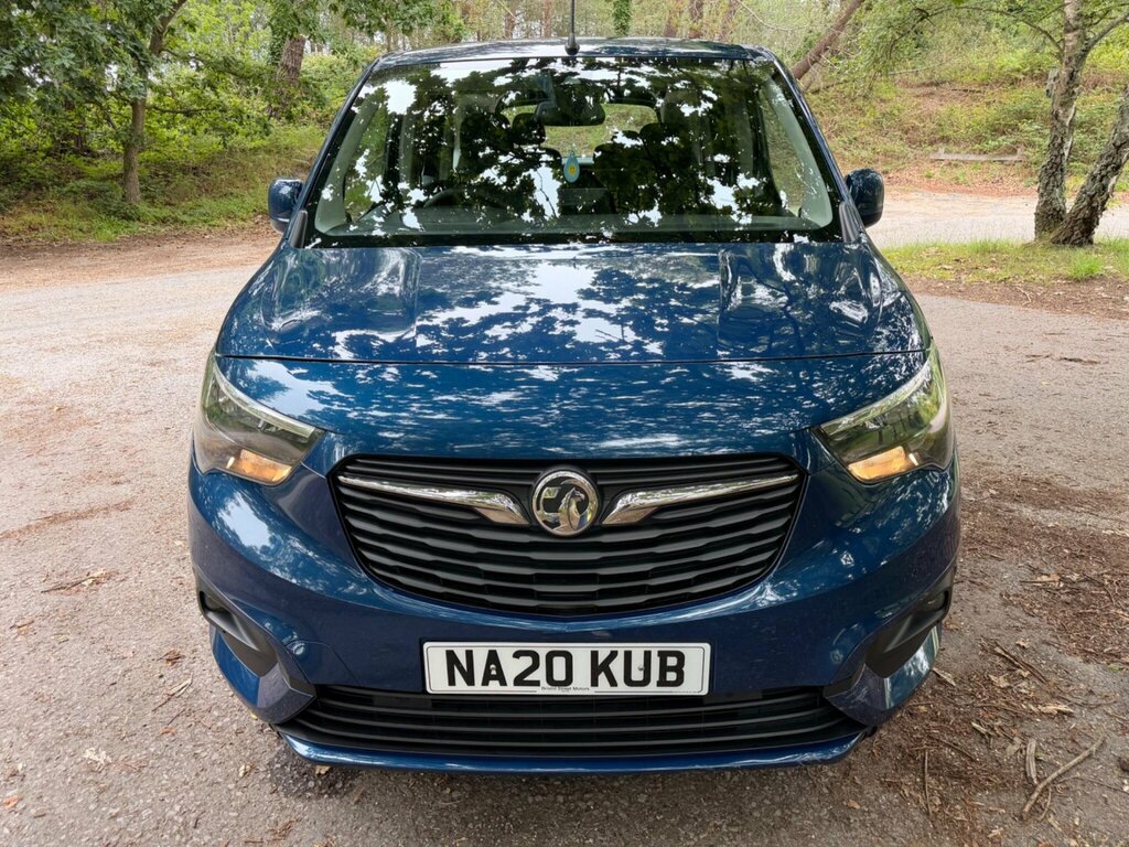 Vauxhall Combo Life 1.5 Turbo D Blueinjection Energy XL Mpv Euro 6 S Blue
