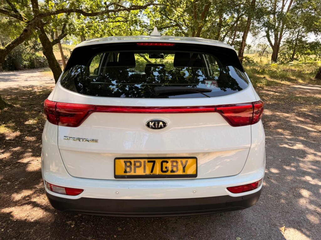 Kia Sportage 1.6 Gdi 1 Euro 6 Ss BP17GBY White #6