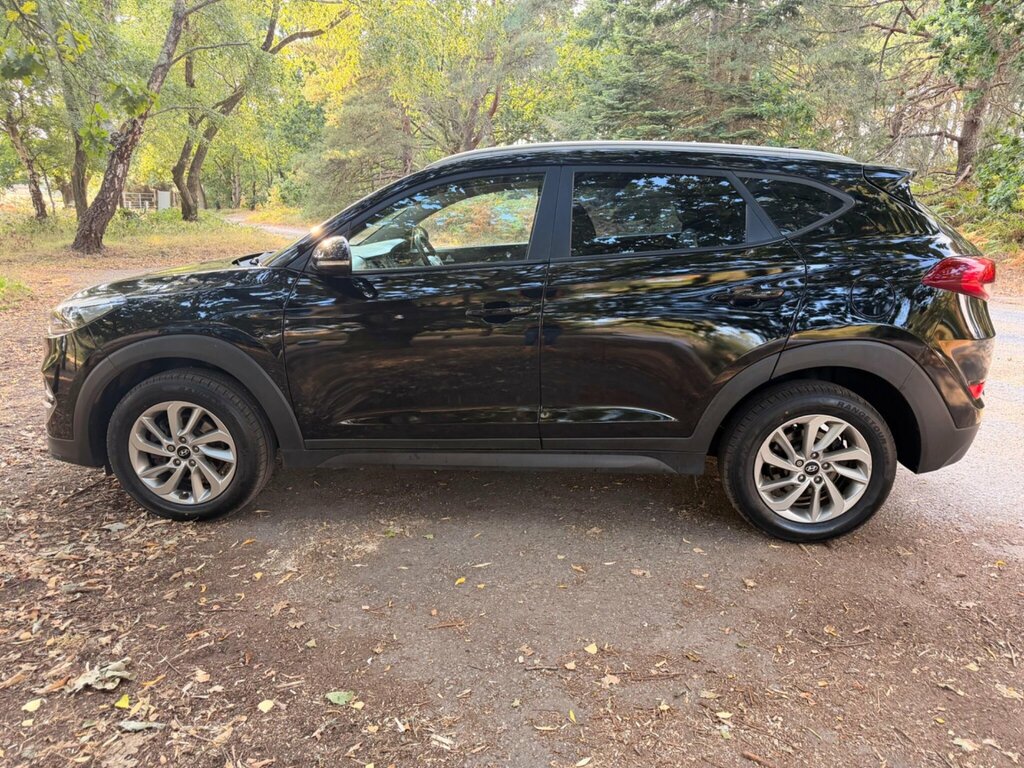 Hyundai Tucson 1.7 Crdi Blue Drive Se Euro 6 Ss BL65FMM Black #5