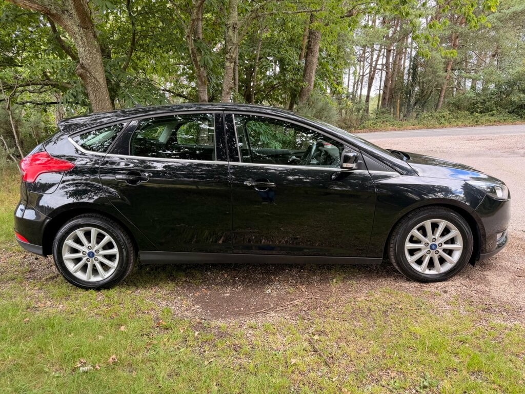 Ford Focus 1.6 Titanium Powershift Euro 6 YD64NXS Black #6