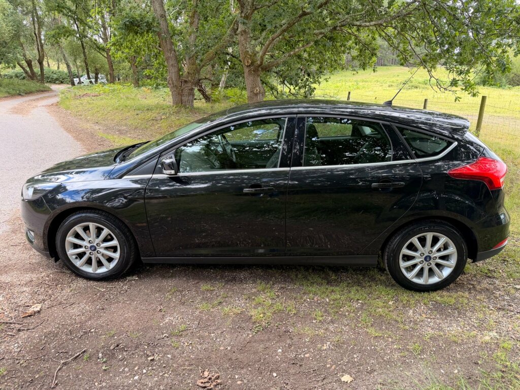 Ford Focus 1.6 Titanium Powershift Euro 6 YD64NXS Black #5