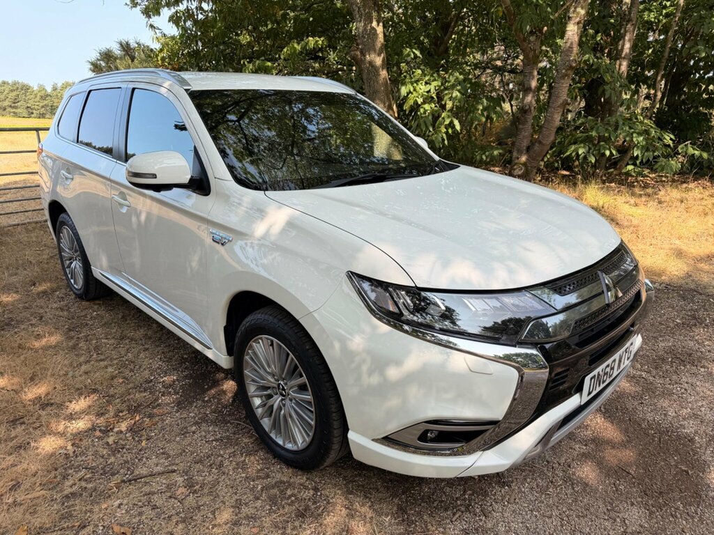 Mitsubishi Outlander 2.4H Twinmotor 13.8Kwh 4H Cvt 4Wd Euro 6 Ss White #3