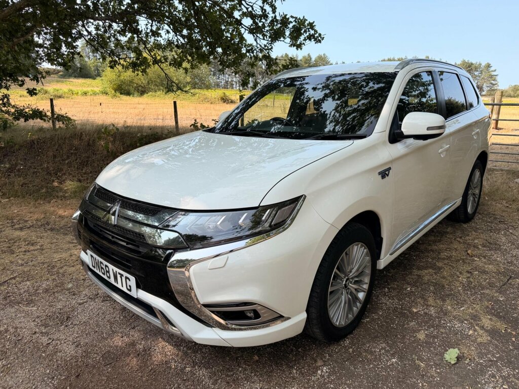 Mitsubishi Outlander 2.4H Twinmotor 13.8Kwh 4H Cvt 4Wd Euro 6 Ss White #2